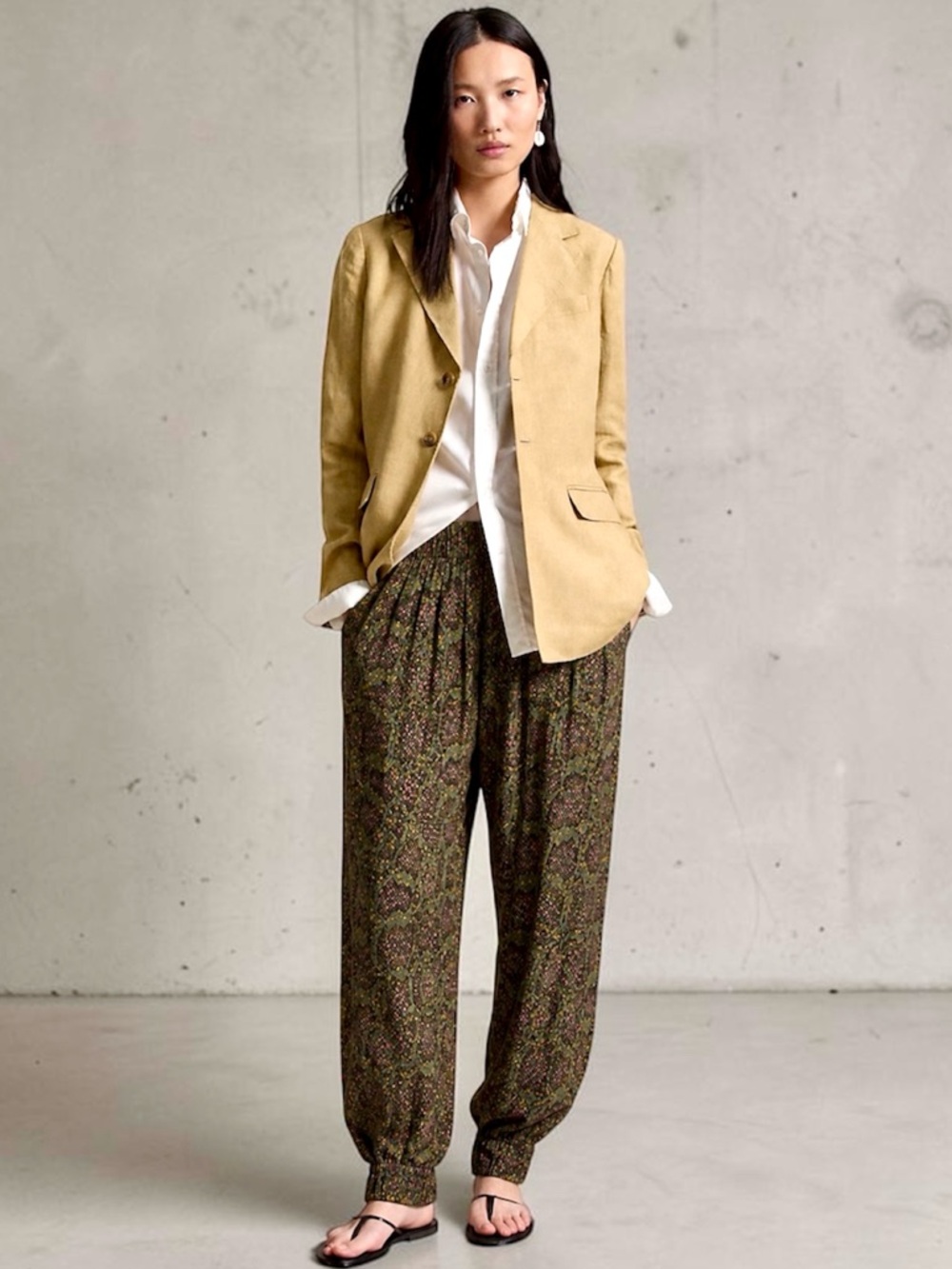 NWT All Saints Lila Tamora
Cuffed Trousers